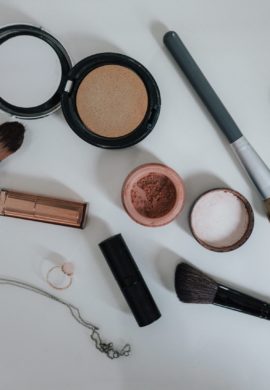 Reviews of VidTube New Lipstick and Foundation