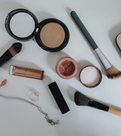Reviews of VidTube New Lipstick and Foundation